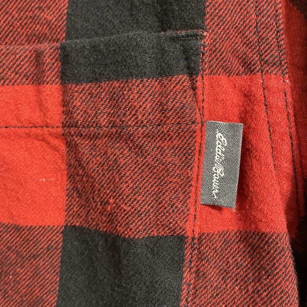 Eddie Bauer Shirt Men’s M Black Red Buffalo Check Plaid Flannel Gorpcore Cozy - Picture 5 of 11